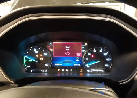 2021 Ford Escape Se Hybrid z USA, uszkodzony, nr VIN 1FMCU9BZ4MUA39380